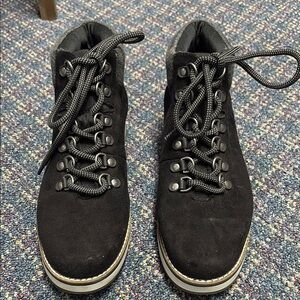 Preloved Sonoma women’s black boots size 7.5